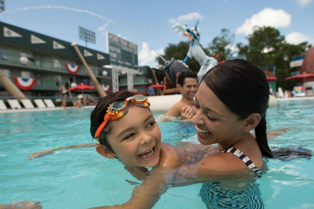 Disney'S All-Star Sports Resort Celebration Exterior photo
